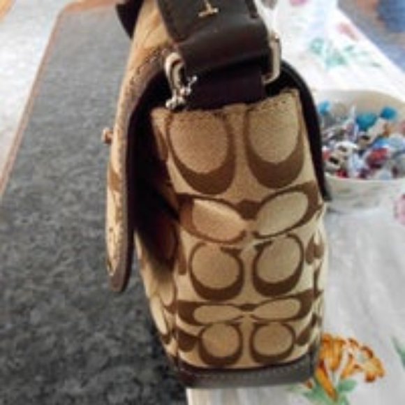 COACH PARK SIGNATURE FLAP LARGE SHOULDER BAG  SV / KHAKI / MAHOGANY F23933   NWT - Picture 6 of 12